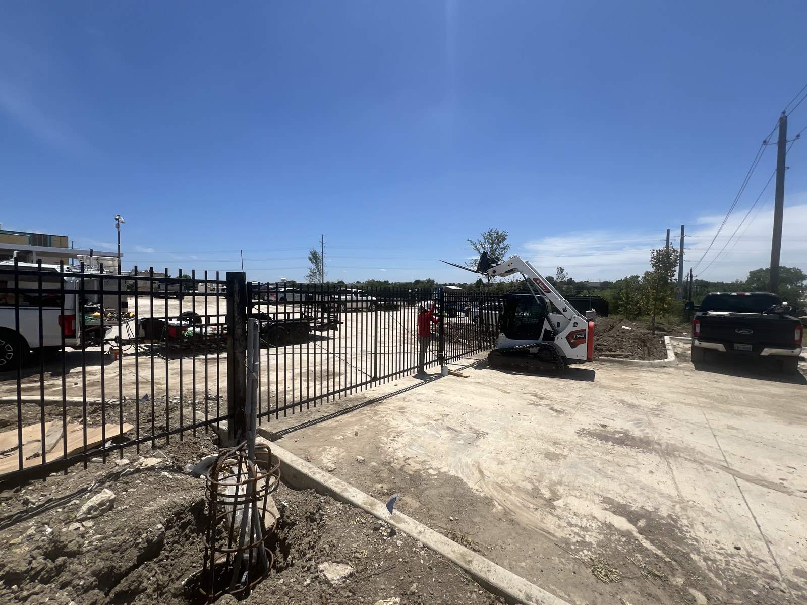 Natural cedar fence installation in Celina TX by Landeros Fence & Construction