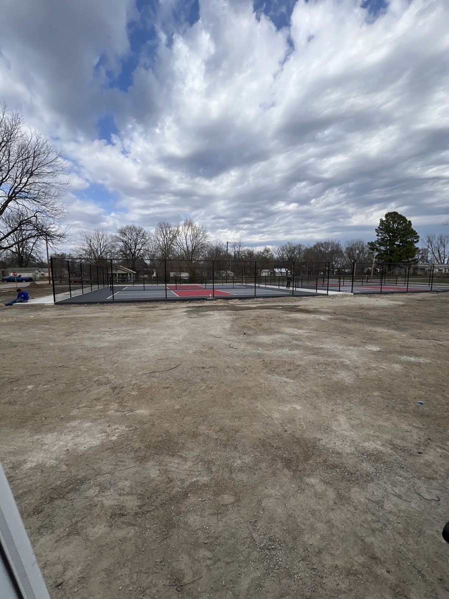 Custom fence gate in Lewisville TX by Landeros Fence & Construction