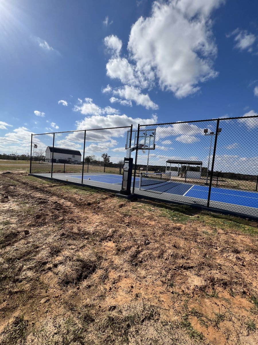 Long fence run on property in North Texas by Landeros Fence
