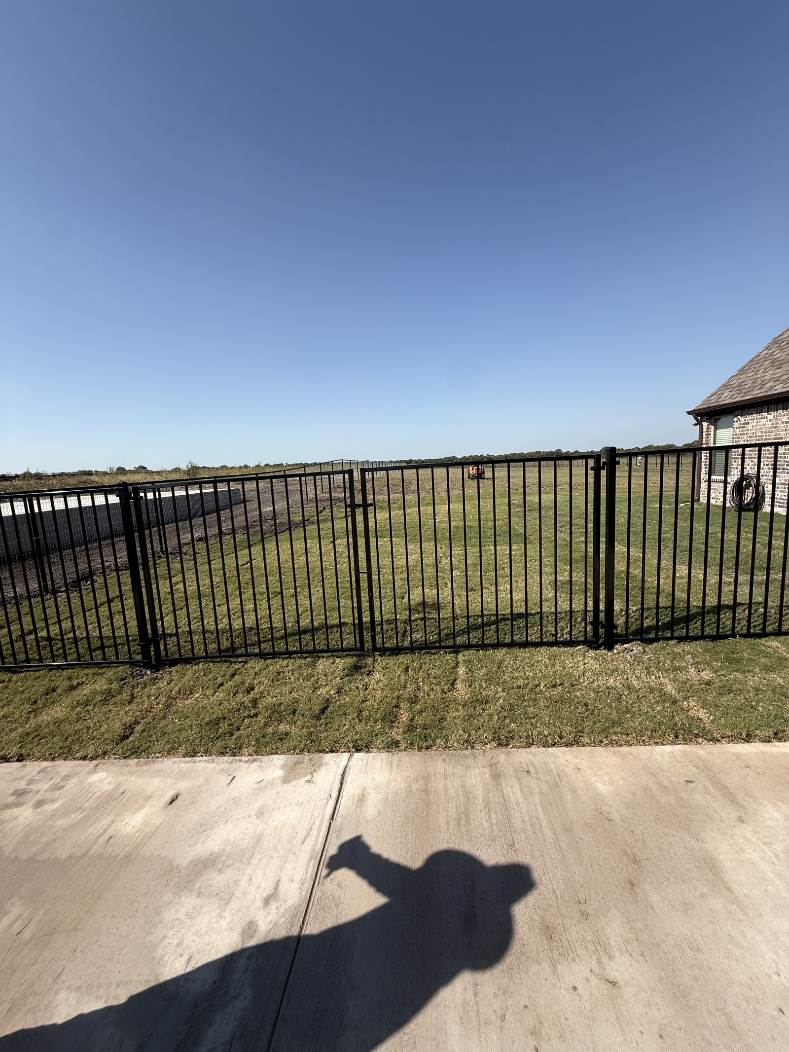 Full yard privacy fence in Northlake TX by Landeros Fence