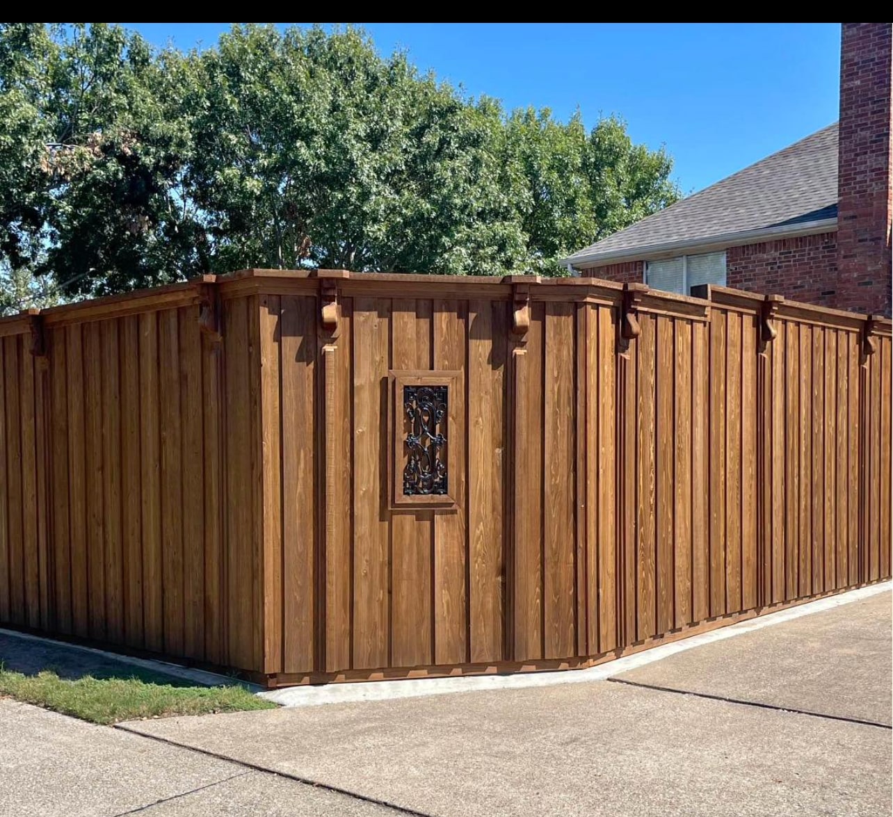 Residential privacy fence in Little Elm TX by Landeros Fence & Construction